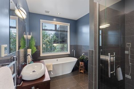 Photo of property in 8 Beachview Grove, Peka Peka, Waikanae, 5391