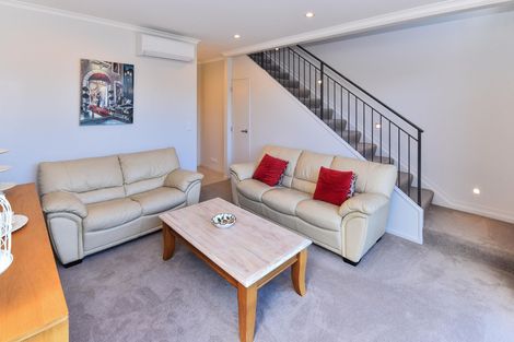 Photo of property in 17 Costa Viva Crescent, Karaka, Papakura, 2113