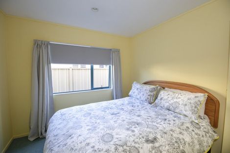Photo of property in 2a Cambridge Terrace, Taradale, Napier, 4112