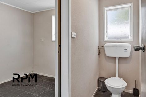 Photo of property in 21 Manawapou Road, Hawera, 4610