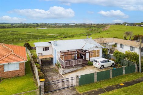 Photo of property in 32 Pukaki Road, Mangere, Auckland, 2022