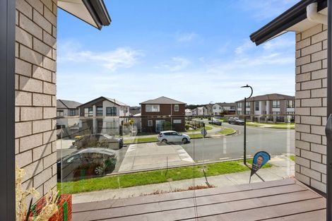 Photo of property in 67 Drumbuoy Drive, Flat Bush, Auckland, 2019