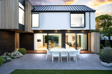 Photo of property in 34d Glandovey Road, Fendalton, Christchurch, 8052