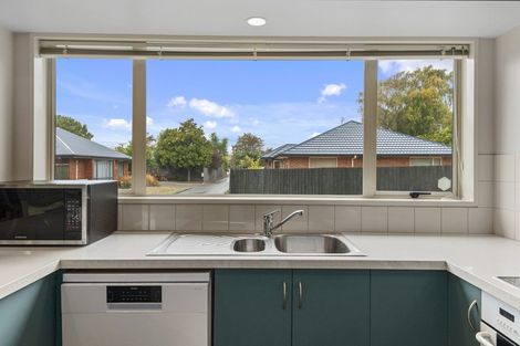 Photo of property in 2 Magnolia Lane, St Albans, Christchurch, 8052