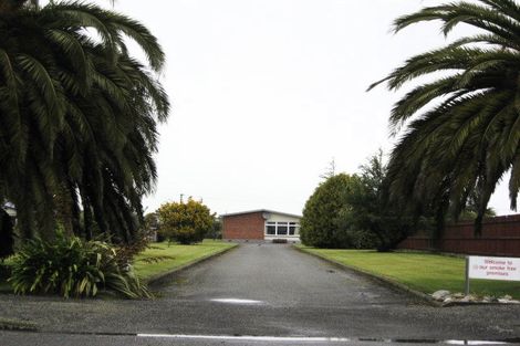 Photo of property in 32 Pakington Street, Westport, 7825