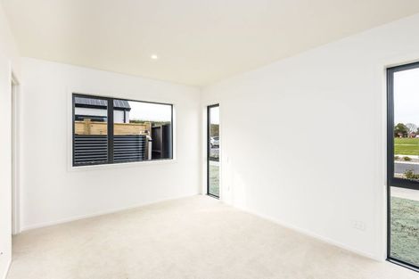 Photo of property in 27 Ruia Crescent, Cambridge, 3434