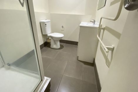 Photo of property in 8c Schnapper Rock Road, Schnapper Rock, Auckland, 0632