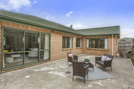 Photo of property in 40 Tongariro Drive, Aotea, Porirua, 5024