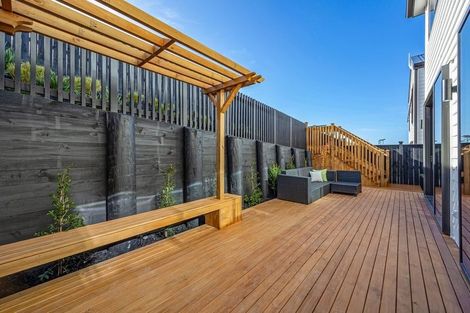 Photo of property in 14 Pakirikiri Street, Long Bay, 0630