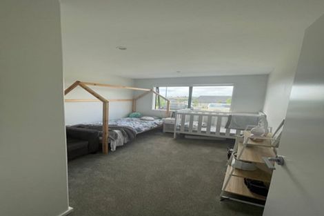 Photo of property in 31 Siren Street, Wainui, 0932