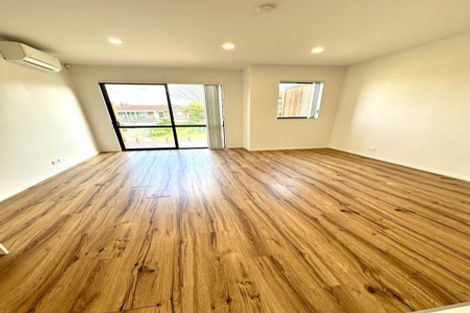 Photo of property in 51b Glendene Avenue, Glendene, Auckland, 0602