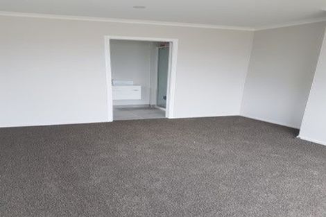 Photo of property in 9a Madeira Close, Whitby, Porirua, 5024
