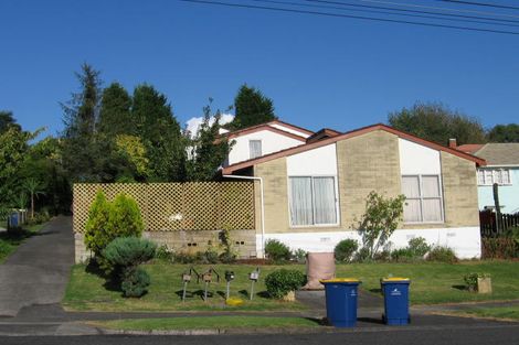 Photo of property in 3/23 Craigbank Avenue, New Lynn, Auckland, 0600