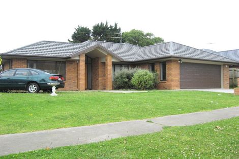 Photo of property in 37 Secoia Crescent, Mangere, Auckland, 2022
