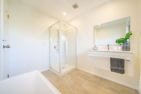 Photo of property in 7 Mariners Way, Whitby, Porirua, 5024