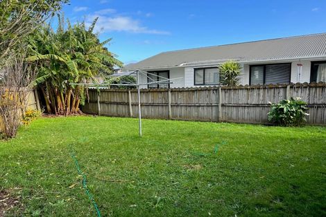 Photo of property in 28 Trentham Road, Takanini, Papakura, 2112