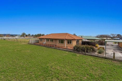 Photo of property in 26 Edgewater Grove, Whakatane, 3120