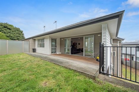 Photo of property in 50u3 Banbury Crescent, Fairfield, Hamilton, 3214