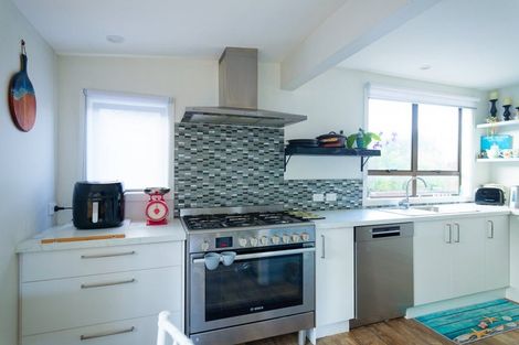 Photo of property in 92 Churchill Street, Kaikoura, 7300