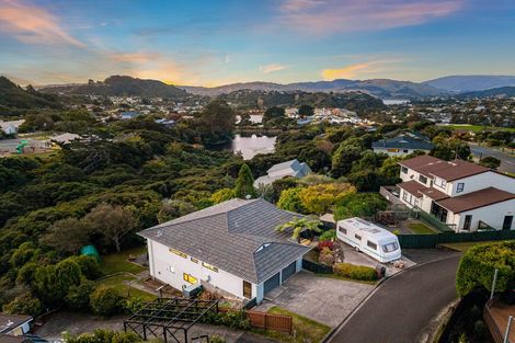 Photo of property in 34 Exploration Way, Whitby, Porirua, 5024