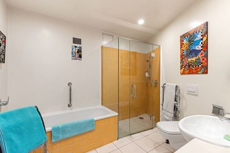 Photo of property in 9/80 Salamanca Road, Kelburn, Wellington, 6012