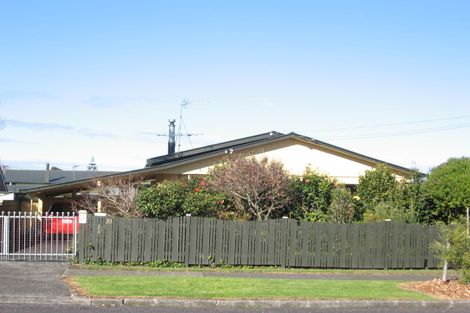 Photo of property in 1/20 Halsey Road, Manurewa, Auckland, 2102