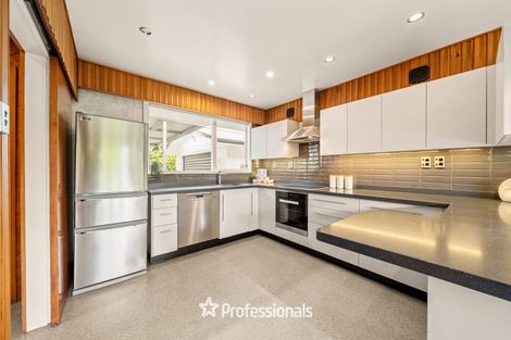 Photo of property in 294 Stokes Valley Road, Stokes Valley, Lower Hutt, 5019