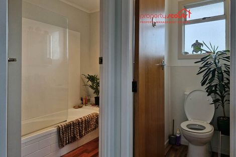 Photo of property in 119 Pioneer Road, Moturoa, New Plymouth, 4310