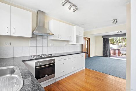 Photo of property in 4 Ranui Avenue, Ranui, Auckland, 0612