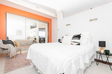 Photo of property in 41a Tamworth Crescent, Newlands, Wellington, 6037