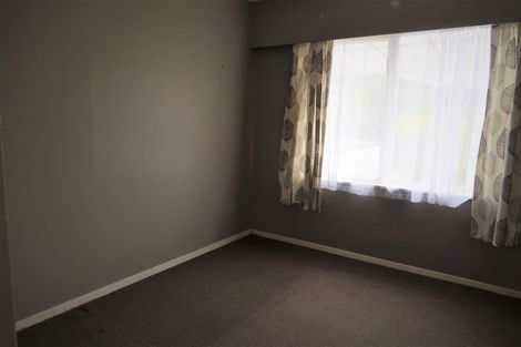 Photo of property in 9 Holland Street, Wainuiomata, Lower Hutt, 5014