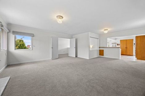 Photo of property in 7 Lewis Road, Pakuranga, Auckland, 2010