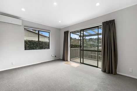 Photo of property in 60 Zefiro Drive, Massey, Auckland, 0614