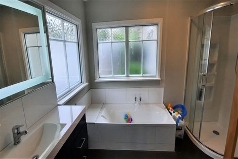 Photo of property in 240 Selwyn Street, Spreydon, Christchurch, 8024