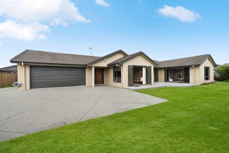 Photo of property in 15 Winslow Court, Huntington, Hamilton, 3210