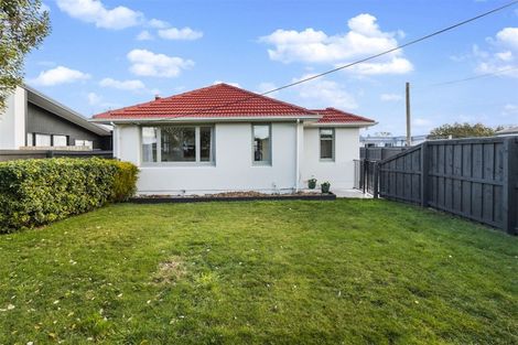 Photo of property in 98 Amyes Road, Hornby, Christchurch, 8042