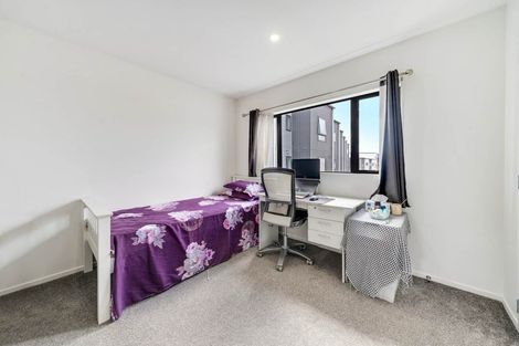 Photo of property in 2 Creekside Way, Flat Bush, Auckland, 2019