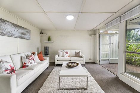 Photo of property in 13 Archers Road, Hillcrest, Auckland, 0629