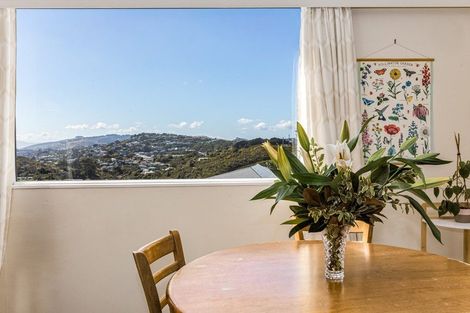 Photo of property in 1/26 Rajkot Terrace, Broadmeadows, Wellington, 6035