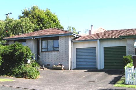 Photo of property in 2/15 Seabrook Avenue, New Lynn, Auckland, 0600