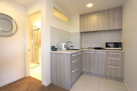 Photo of property in 104 Fairview Avenue, Fairview Heights, Auckland, 0632