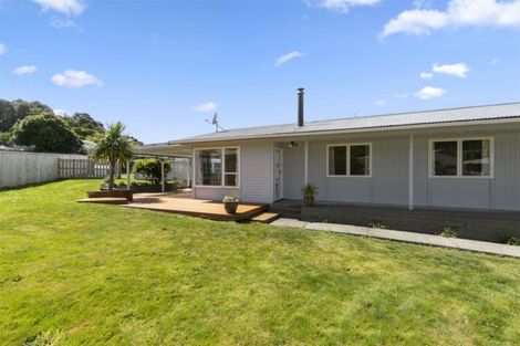Photo of property in 18 Kumeroa Grove, Wainuiomata, Lower Hutt, 5014