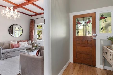 Photo of property in 2 Glade Place, Birkenhead, Auckland, 0626