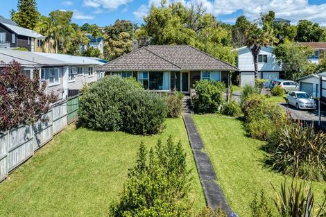 Photo of property in 20 Glenvar Road, Torbay, Auckland, 0630