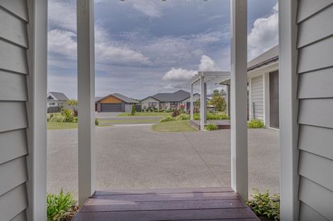 Photo of property in 5 Lady Jocelyn Place, Whitianga, 3510