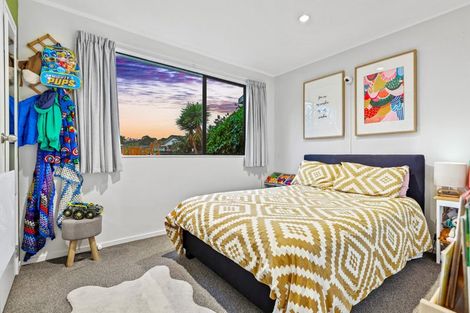 Photo of property in 239 Waitemata Drive, Ranui, Auckland, 0612