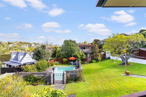 Photo of property in 8 Helvetia Drive, Browns Bay, Auckland, 0630