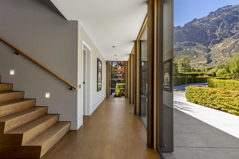 Photo of property in 10 Bluff View Terrace, Drift Bay, Queenstown, 9371