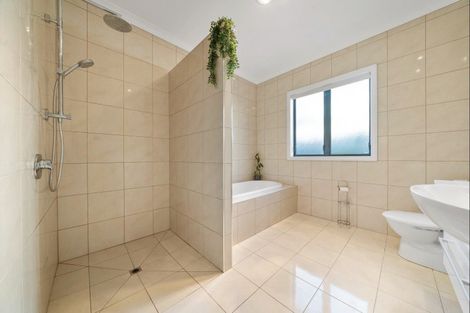 Photo of property in 69f Karamea Street, Whalers Gate, New Plymouth, 4310
