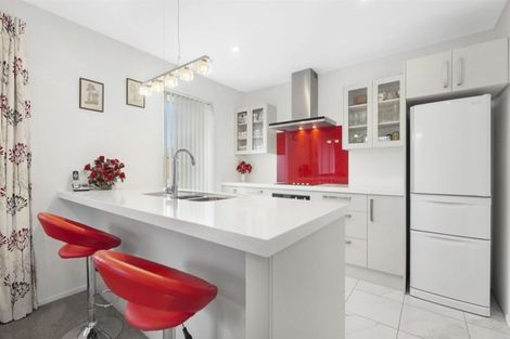 Photo of property in 11 Rue De La Mare, Parklands, Christchurch, 8083